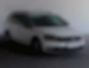 VW Passat Highline 2.0 TDI Navigácia, Xenóny, Temp...