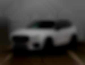 Volvo XC60 2.0 B4 mHEV R-Design AWD AT