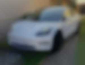 Tesla Model 3 Sedan 366kw Automat 
