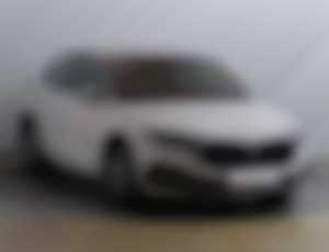 Skoda Octavia 2.0 TDIAmbition , Automat, ČR,1.maj