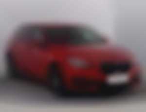 BMW 1 118i, ČR,automat,digiklima