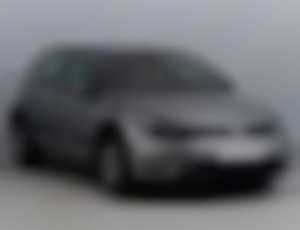 VW Golf 1.4 TSIHighline , Automat, ČR,1.maj