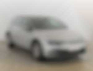 VW Golf Comfortline 1.5 TSI Tempomat, Park. senzor...