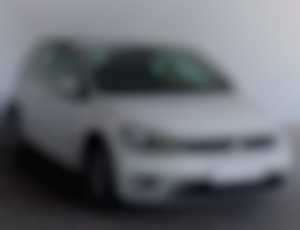 VW Golf 1.0 TSI Tempomat, Park. senzory, Vyhř. sed...