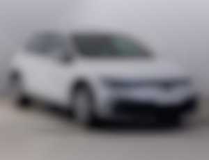 VW Golf GTE Automat, Navigácia, Tempomat