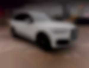 Ponúkam Audi Q7 .3,0TDi F1 Sline 200kw