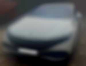 Mercedes EQS Limuzína 243kw Automat