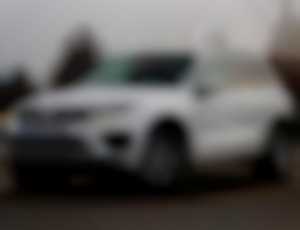 Volkswagen Touareg 3.0TDI V6 4Motion  AJ NA SPLÁT...