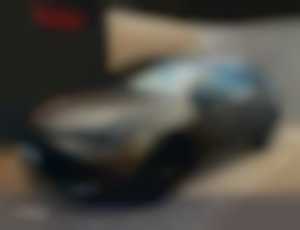 Osobné a úžitkové autá Toyota TS STYLE 1.8hybrid 7... 