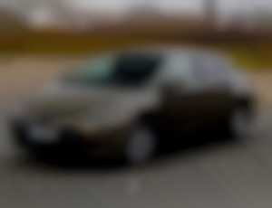 Toyota Corolla 1,5 Dynamic Force 92kW (Apple Carpl...