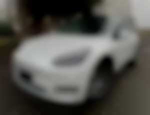 Tesla Model Y Dual Motor LongRange 75kWh 514 k poh...