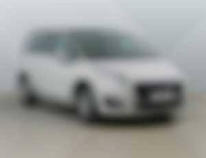 Peugeot 5008 1.6 BlueHDi, 7 míst, ČR,2.maj, Navi