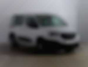 Opel Combo 1.2 Turbo Serv.kniha, Tempomat, Park. s...