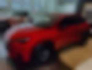 Lexus LBX LBX 1,5h výbava LBX Comfort PlusČervená ... 