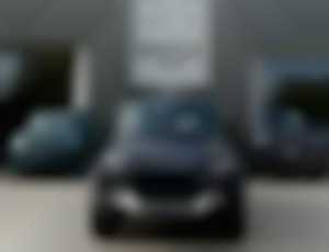 Land Rover Defender 110 S D200