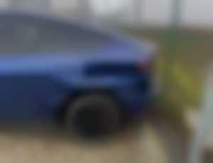Tesla Model Y Tesla Y - havarovaná 