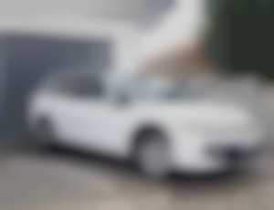 Volkswagen Golf Variant Bezkľúčové štartovanie Ada...