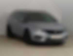 Opel Astra 1.2 Turbo, ČR,1.maj, Serv.kniha, Kůže