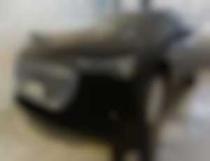 Audi E-tron e-tron 50 quattro Basis 230kW313HP A1