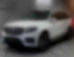 Mercedes-Benz GLS 350d AMGTAŽNÉ7MÍSTBRABUSČR