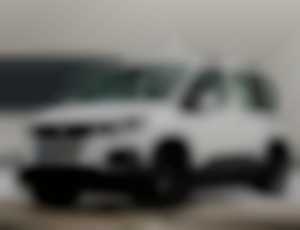 Peugeot Rifter 1.5 BlueHDI 130 AT  AJ NA SPLÁTKY...