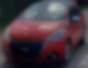 Peugeot 208 1.2i ALLURE KLIMA PANORAMA ALU benzín manuál