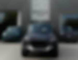 Land Rover Defender 110 S D200