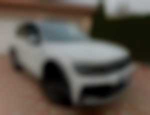VW Tiguan 2.0 TDI 140kw DSG 4Motion R-Line Panorama