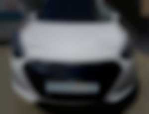 Hyundai i30 1.6-KAMERA-NÍZKÉ KM