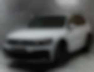Volkswagen Tiguan 2.0 TSI REZERVACE