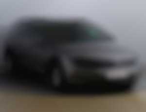 VW Passat 2.0 TDI, Automat, Tempomat