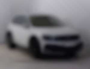 VW Tiguan R-Line 2.0 BiTDI Automat, Koža, Navigáci...