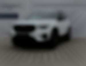 Volvo XC40 B3 (P) PLUS DARK