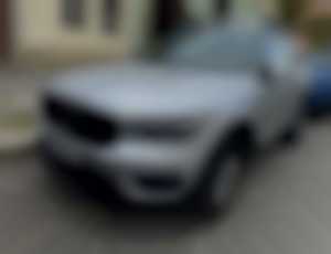 Volvo XC40 T4 190k Momentum AWD AT