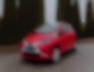 Toyota Aygo benzín automat rv. 2015