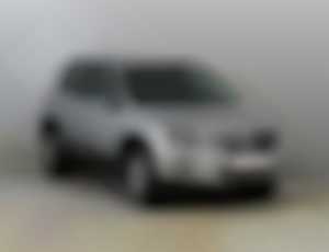 VW Tiguan 2.0 TDI, 4X4, Xenony, Park. senzory