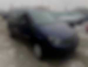 Volkswagen Touran 2.0 TDI DSG nafta automat 103 kw