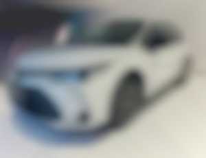 Toyota Corolla Sedan - 1.8 Hybrid 140k