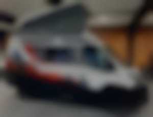 Citroën Jumper 2,2 HDi - pohon 4x4 - obytná dodávk...