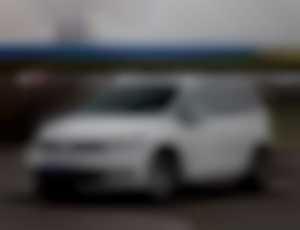 Volkswagen Touran 2.0 TDI  AJ NA SPLÁTKY  PROTIH...