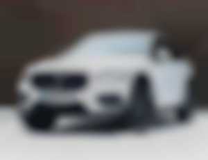 Volvo V60 Cross Country 2021 D4 8-AT Výbava PRO