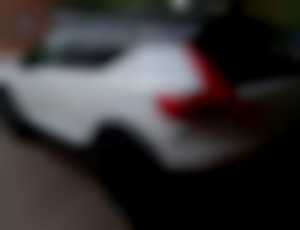 Volvo XC40 D4 R-Design AWD AT 140kW190HP A8 