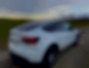 Tesla Model Y Long Range 