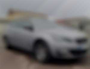 Peugeot 308 1.2 e-THP 130k Business FULL VÝBAVA 