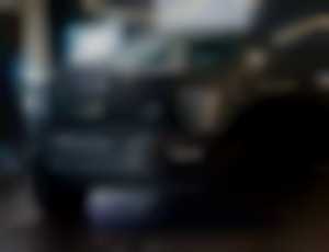 Ford F séria F-150 5.0 V8 Lariat 2" Lift. 33 pneu