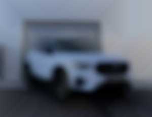 Volvo XC40 B3 PLUS Dark AT7 FWD