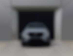 Volvo XC40 B3 PLUS Dark AT7 FWD