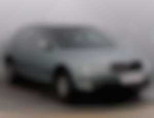 Skoda Octavia 1.6, ČR,1.maj, Serv.kniha