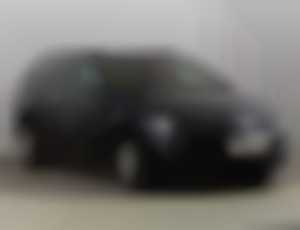 VW Golf Trendline 1.6 TDI Navigácia, Tempomat, Par...