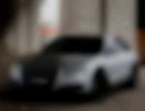 Audi A8 4.2 TDI V8 350k quatrro, 258kW, AT8, Bose,...